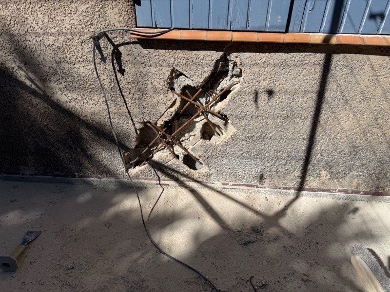 Traitement des fissures avec pose d'agrafes à Vauvert près de Nîmes