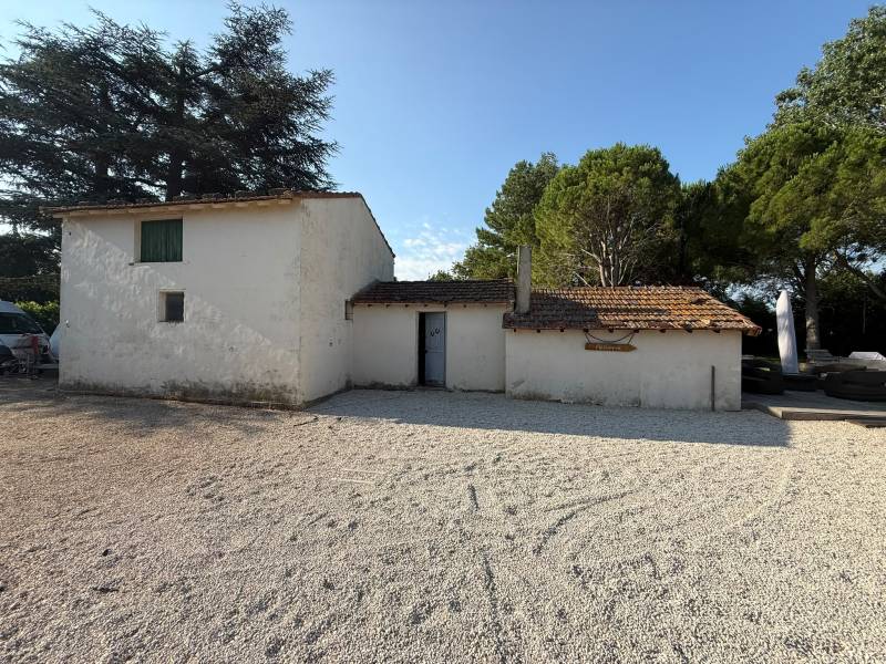 Isolation thermique par l'extérieur à Saint-Martin-de-Crau, près d'Arles (13)
