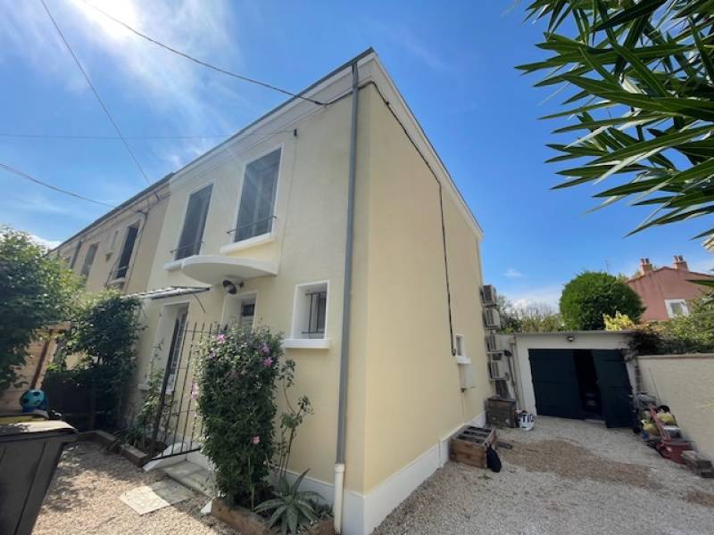 Après d'une maison à Sète 